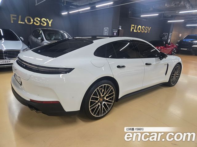 Porsche Panamera 2.9 AWD E-Hybrid - фото 1