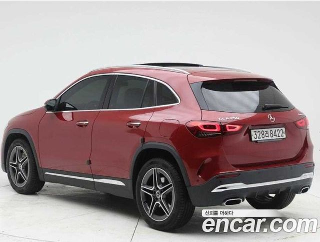 Mercedes-Benz GLA-Class H247 GLA250 4MATIC - фото 3