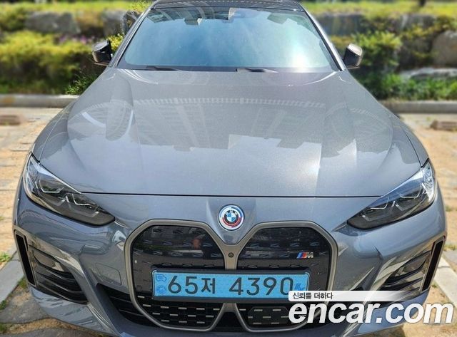 BMW i4 M50 - фото 2