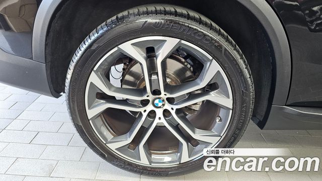 BMW X5 G05 xDrive 40i xLine - фото 4