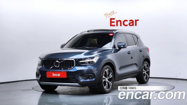 Volvo XC40 B4 Inscription - фото 0