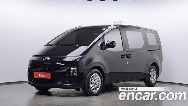 Hyundai Staria HEV 1.6 Cargo 3-Seater Modern - фото 0