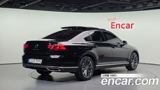 Volkswagen Passat B8 2.0 TDI 4Motion Prestige - фото 1