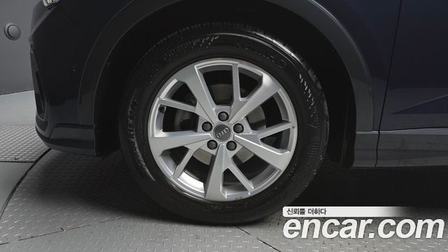 Audi Q3 F3 35 TDI Premium Sportback - фото 4