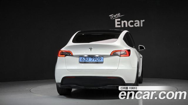 Tesla Model Y RWD - фото 3