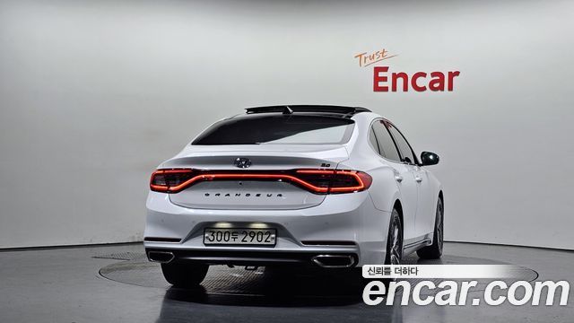 Hyundai Grandeur IG 3.0 LPi Modern (Rental Car) - фото 3
