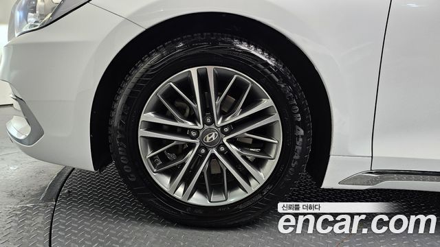 Hyundai Grandeur IG 3.0 LPi Modern (Rental Car) - фото 4