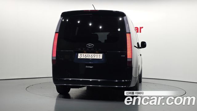 Hyundai Staria 4WD Lounge 9-Seater Inspiration - фото 3