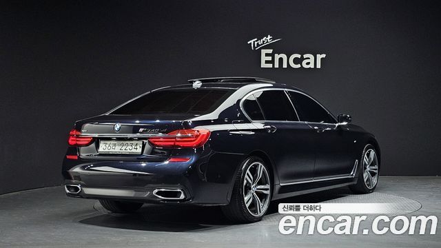 BMW 7-Series G11 730Ld xDrive M Sport - фото 0