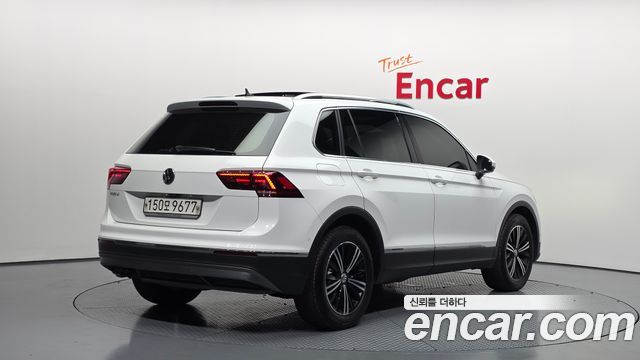 Volkswagen Tiguan 2-го поколения 2.0 TDI Prestige - фото 1