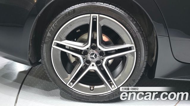 Mercedes-Benz CLS-Class C257 CLS300d 4MATIC - фото 4