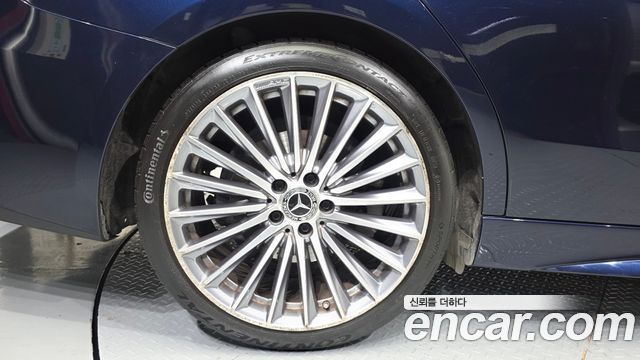 Mercedes-Benz C-Class W206 C300 4MATIC AMG Line - фото 4