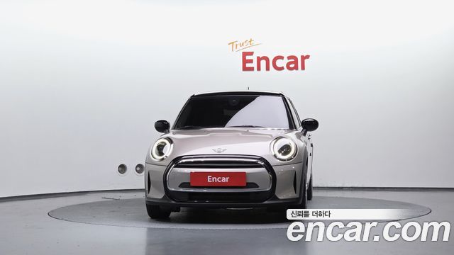 Mini Cooper 5-Door Classic Plus 3rd - фото 2
