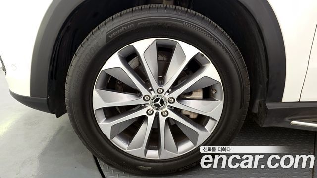 Mercedes-Benz GLE-Class W167 GLE300d 4MATIC - фото 4