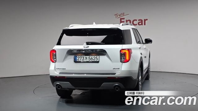 Ford Explorer 6-го поколения 2.3 LimIted 4WD - фото 3