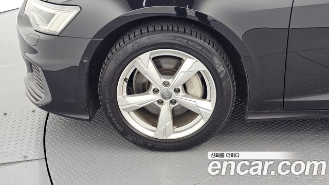 Audi A6 C8 45 TFSI - фото 4