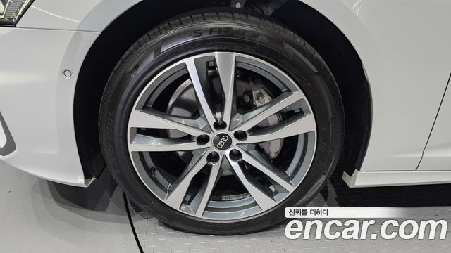Audi A6 C8 45 TFSI Quattro Premium - фото 4