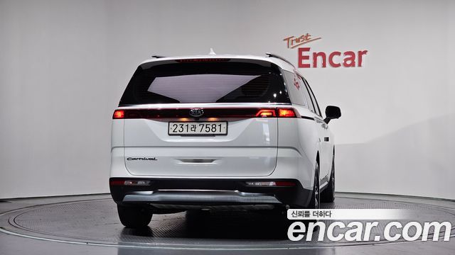 Kia Carnival 4-го поколения 9-Seater Noblesse - фото 3