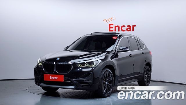 BMW X1 F48 xDrive 20i Advantage - фото 0