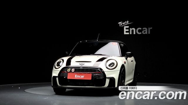 Mini Cooper Convertible JCW 3rd - фото 2