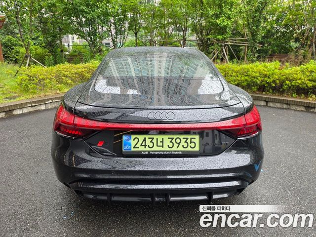 Audi S e-tron GT GT S - фото 1