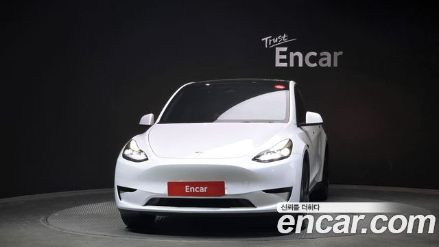 Tesla Model Y RWD - фото 2