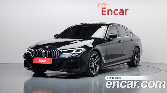 BMW 5-Series G30 520i M Sport - фото 0