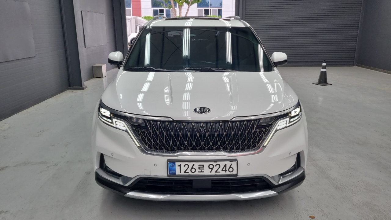 Kia Carnival 4-го поколения 9-Seater Signature - фото 2