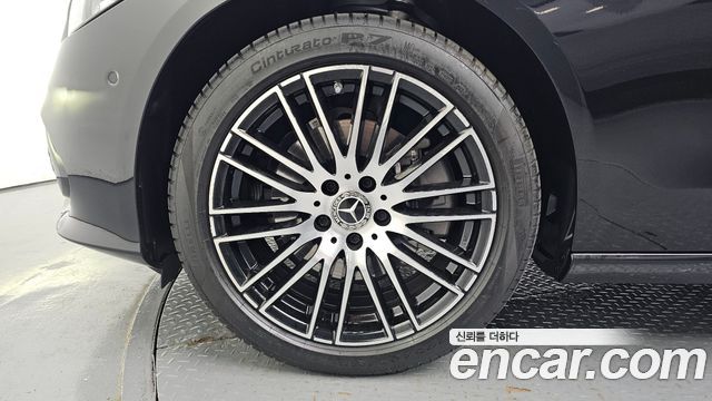 Mercedes-Benz C-Class W206 C200 Avantgarde - фото 4