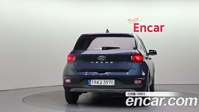Hyundai Venue 1,6 Premium - фото 3