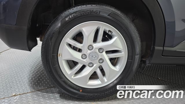 Hyundai Venue 1,6 Premium - фото 4