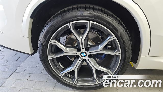 BMW X5 G05 xDrive 40i M Sport - фото 4