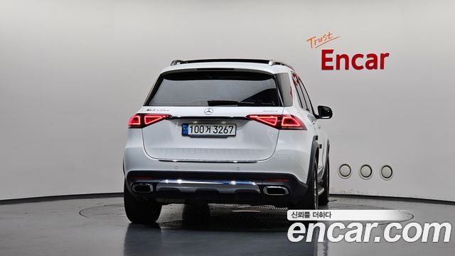 Mercedes-Benz GLE-Class W167 GLE300d 4MATIC - фото 2