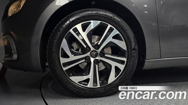 Citroen-DS C4 Picasso 1.6 B-HDI Feel - фото 4