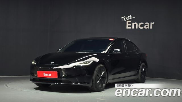 Tesla Model 3 Long Range AWD - фото 0