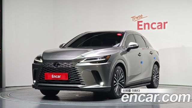 Lexus RX 5-го поколения Luxury - фото 0
