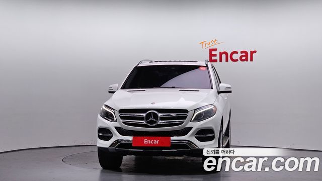 Mercedes-Benz GLE-Class W166 GLE350 d 4MATIC - фото 2