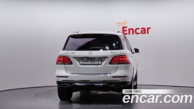Mercedes-Benz GLE-Class W166 GLE350 d 4MATIC - фото 3