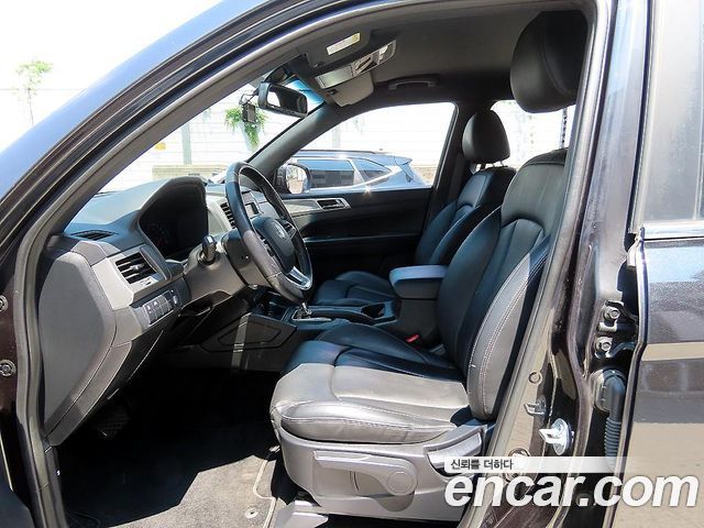 SsangYong Rexton Sports Diesel 2.2 2WD Pioneer X (Leaf) - фото 4