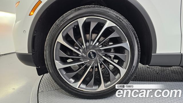Lincoln Aviator 2-го поколения 3.0 Reserve AWD - фото 4