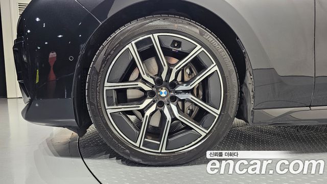 BMW 7-Series G70 740i xDrive M Sport Limited - фото 3