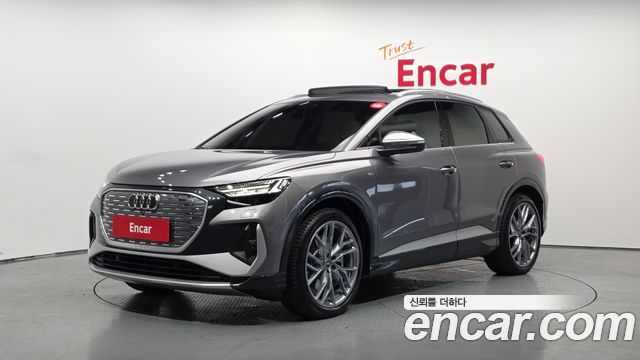 Audi Q4 e-tron F4 45 Premium - фото 0