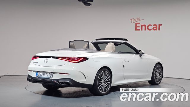 Mercedes-Benz CLE-Class C236 CLE200 Cabriolet - фото 0