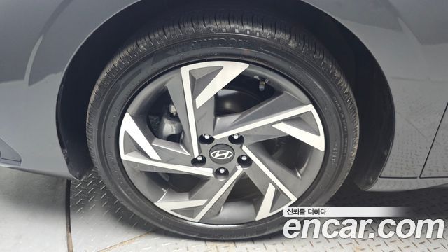 Hyundai Avante Новый CN7 1.6 Inspiration - фото 3