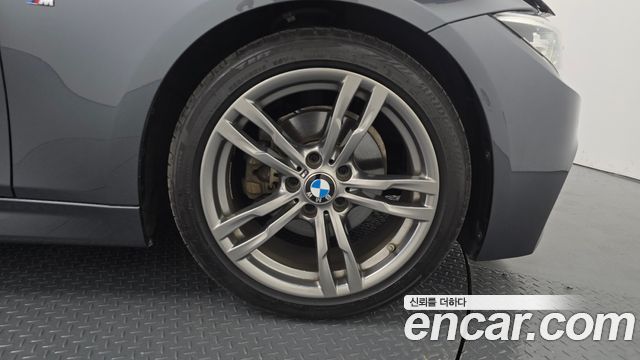 BMW 3-Series F30 320i M Sport - фото 4