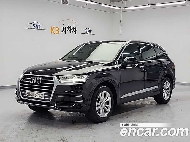 Audi Q7 45 TFSI Quattro - фото 0