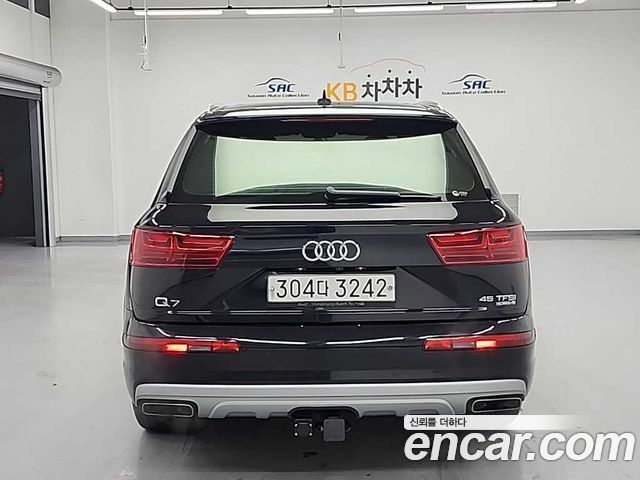 Audi Q7 45 TFSI Quattro - фото 3