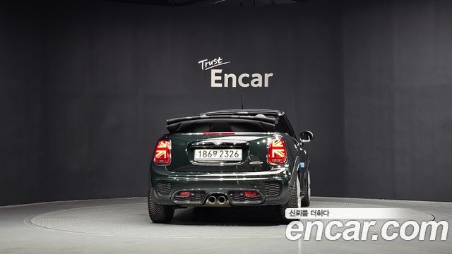 Mini Cooper Convertible JCW 3rd - фото 3