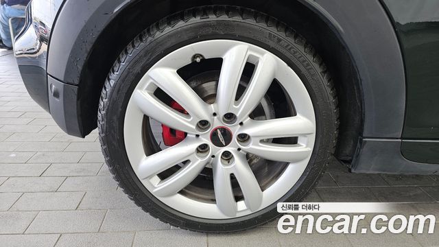 Mini Cooper Convertible JCW 3rd - фото 4