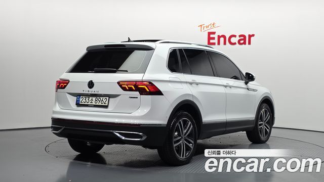 Volkswagen Tiguan 2-го поколения 2.0 TDI 4Motion Prestige - фото 1
